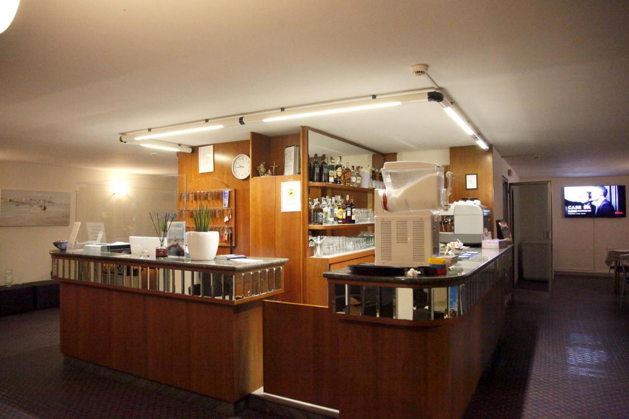 Hotel Alfa Anche In All Inclusive ริมินี ภายนอก รูปภาพ