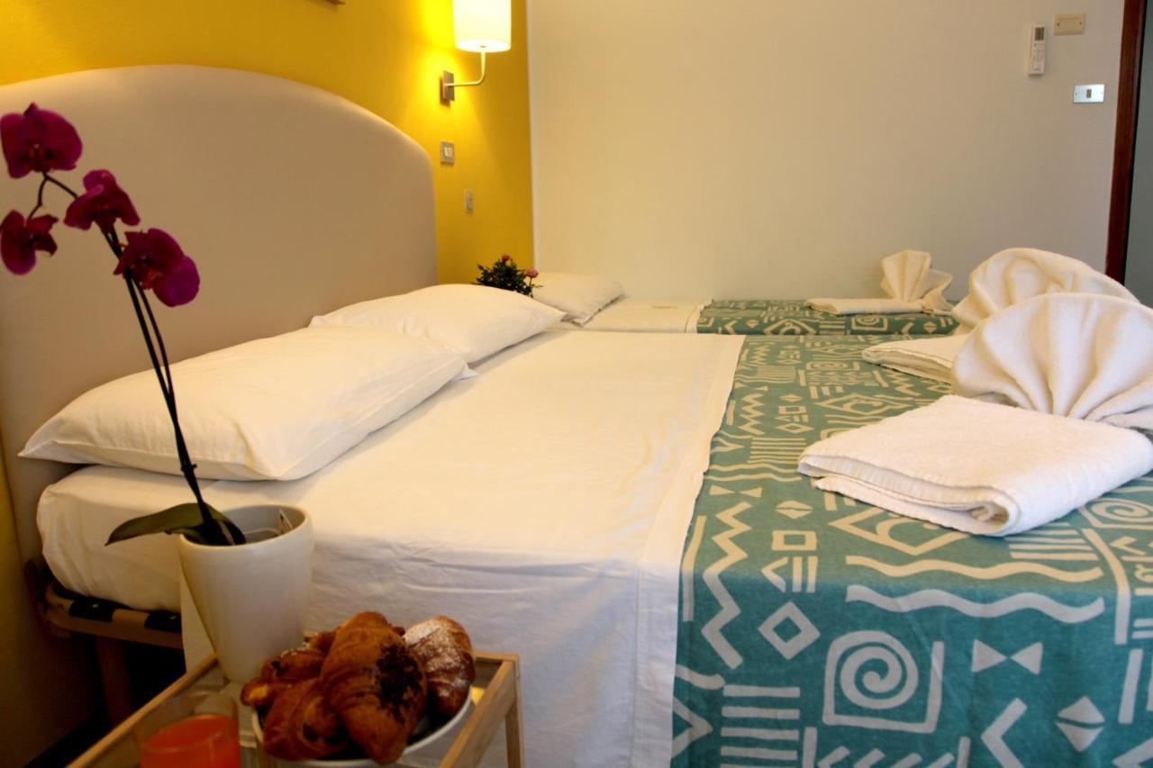 Hotel Alfa Anche In All Inclusive ริมินี ภายนอก รูปภาพ