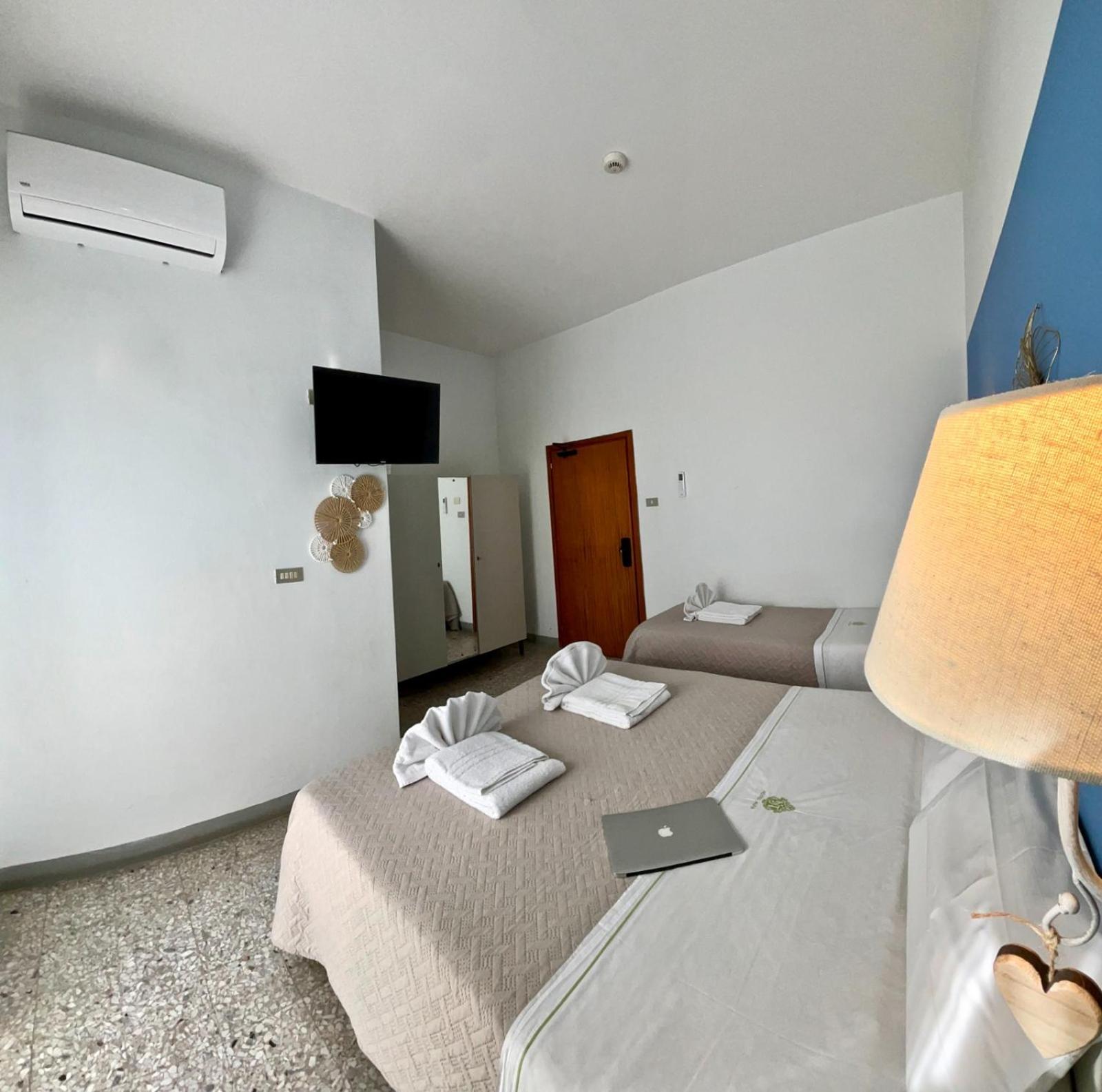 Hotel Alfa Anche In All Inclusive ริมินี ภายนอก รูปภาพ