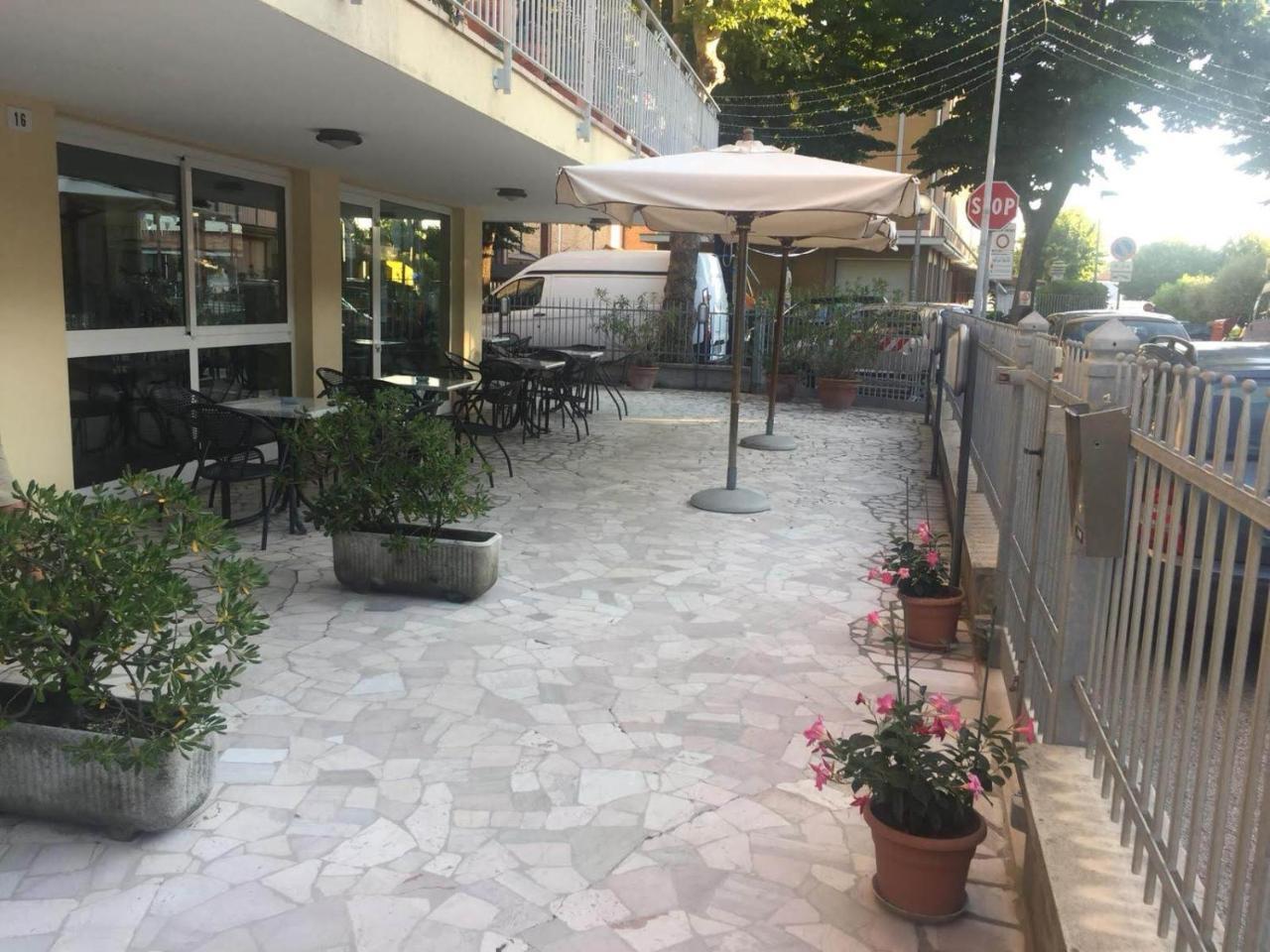 Hotel Alfa Anche In All Inclusive ริมินี ภายนอก รูปภาพ