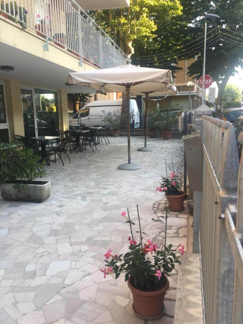 Hotel Alfa Anche In All Inclusive ริมินี ภายนอก รูปภาพ